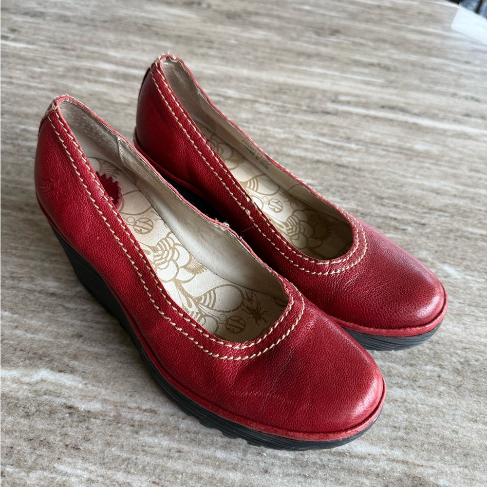 Red Leather Wedge Shoes with Black Sole - Picture 3 of 9